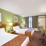 Days Inn by Wyndham Lafayette/University