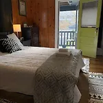 Cajun Stays - Studio Garfield - Pet Friendly