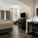 Quality Inn & Suites Lafayette
