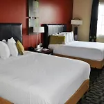 Carriage House Hotel