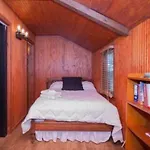 Cajun Hostel On The Crest