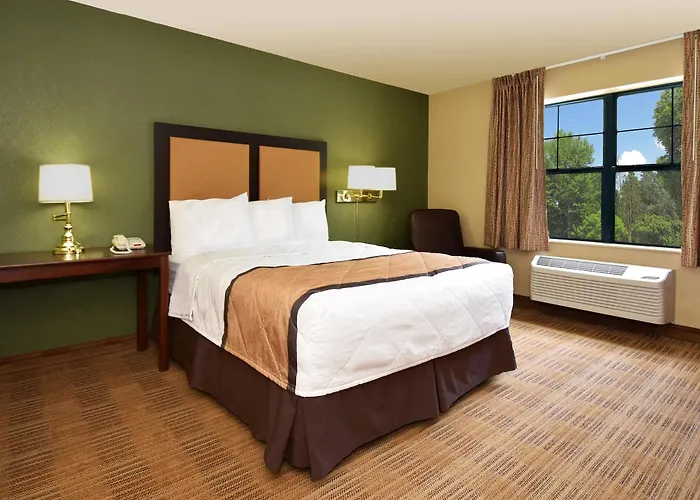 Sonesta Simply Suites Lafayette Airport