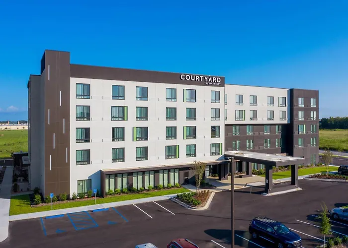 Courtyard By Marriott Lafayette South