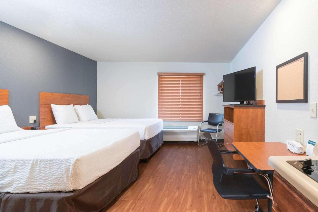 Woodspring Hotel 2*