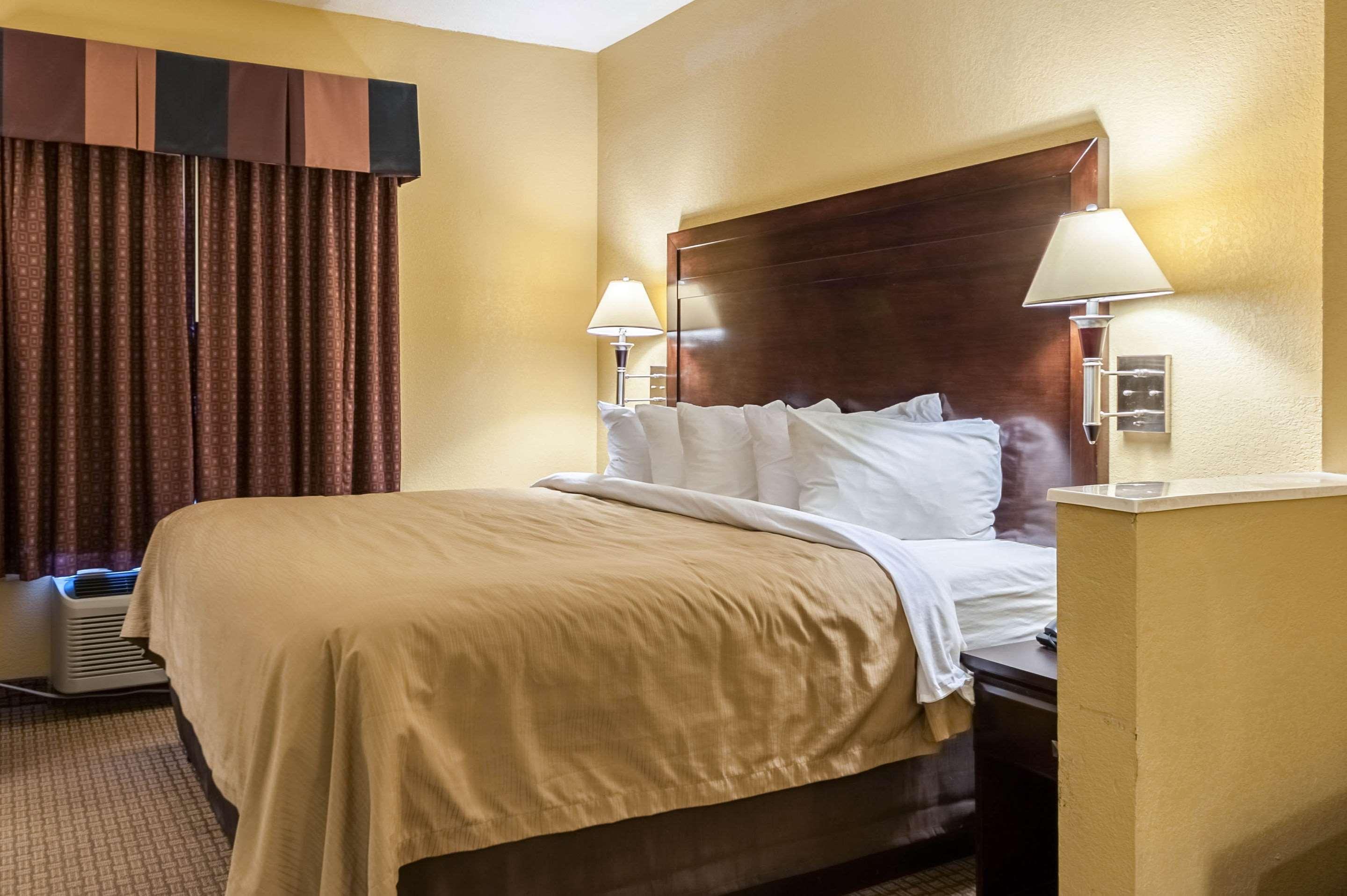 Quality & Hotel