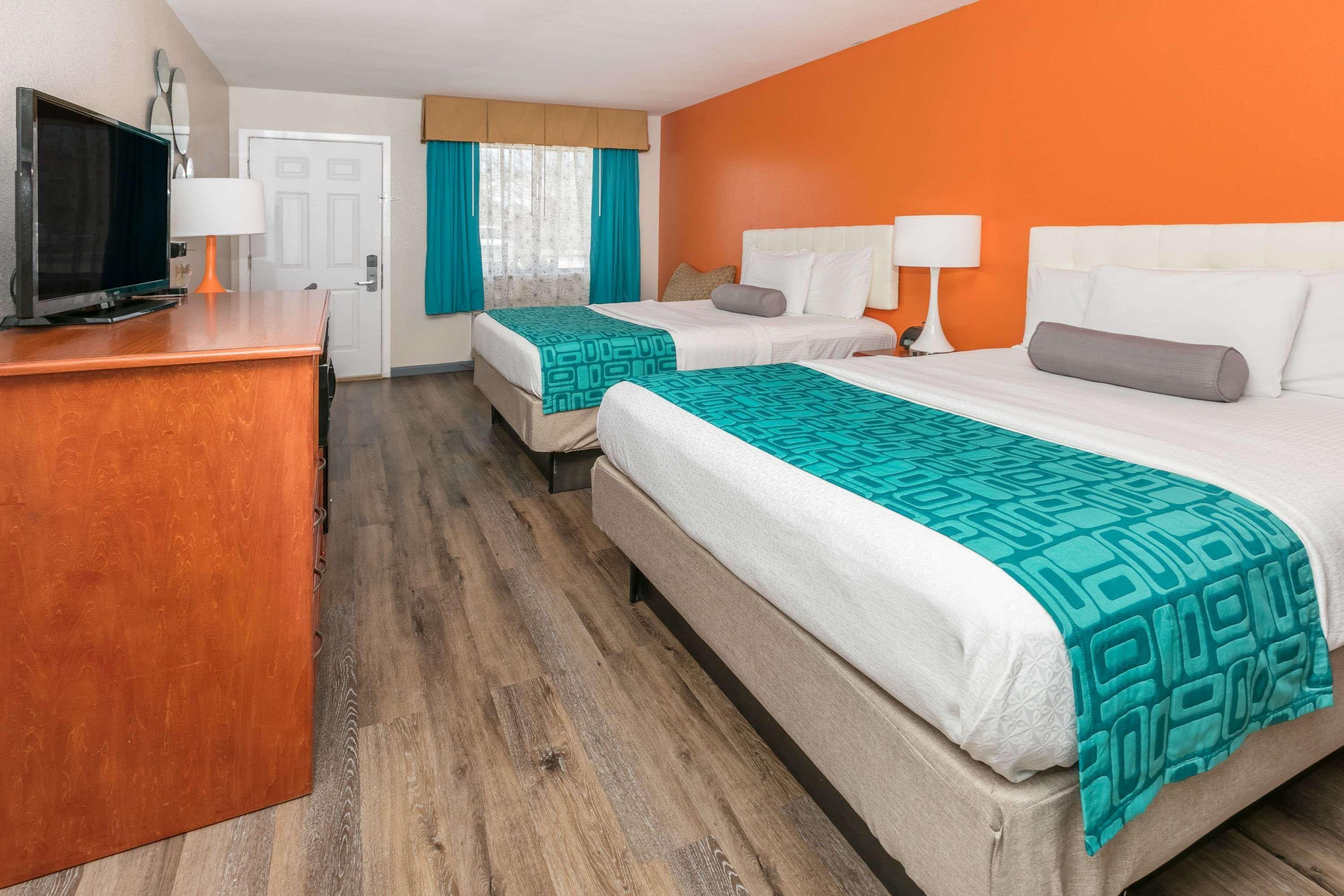 Motel Howard Johnson By Wyndham 2*