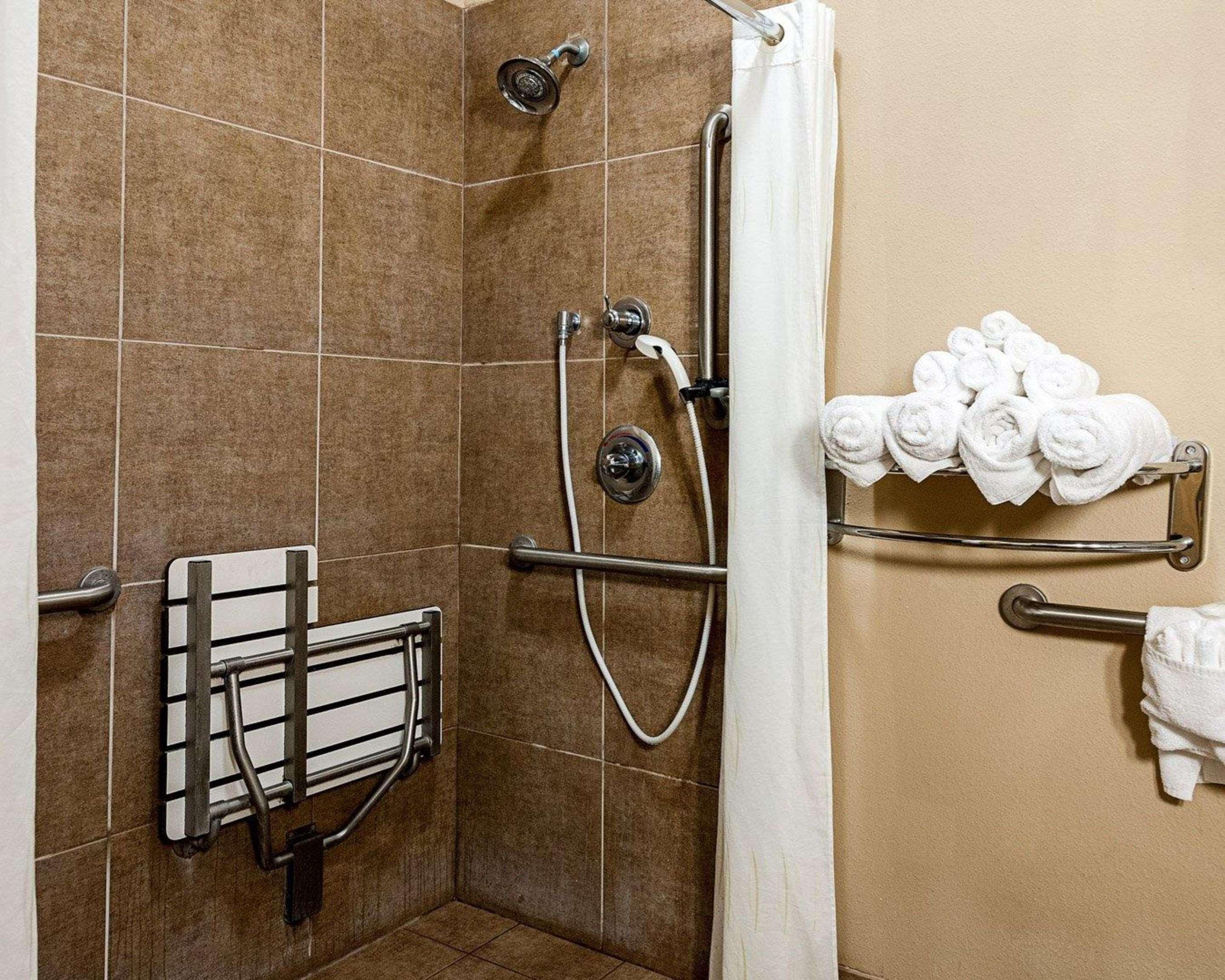 Hotel Comfort Oil Center Lafayette