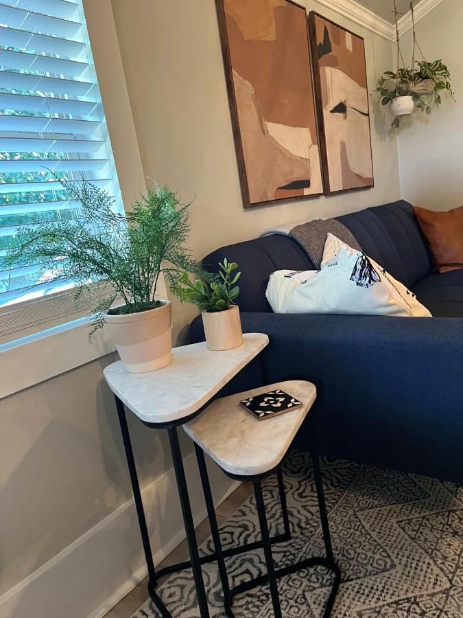 Apartment Private Townhouse Downtown 1bed 1bath