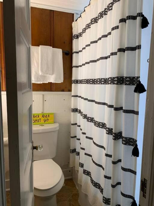 Cajun Stays - Studio Garfield - Pet Friendly Apartment *