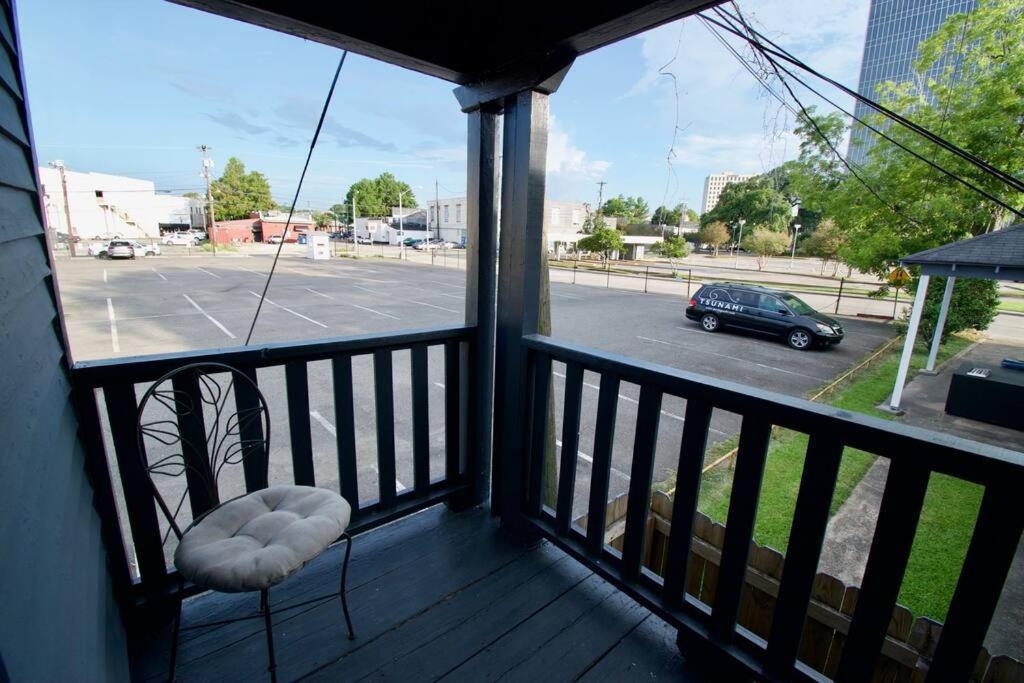Apartment Cajun Stays - Studio Garfield - Pet Friendly *