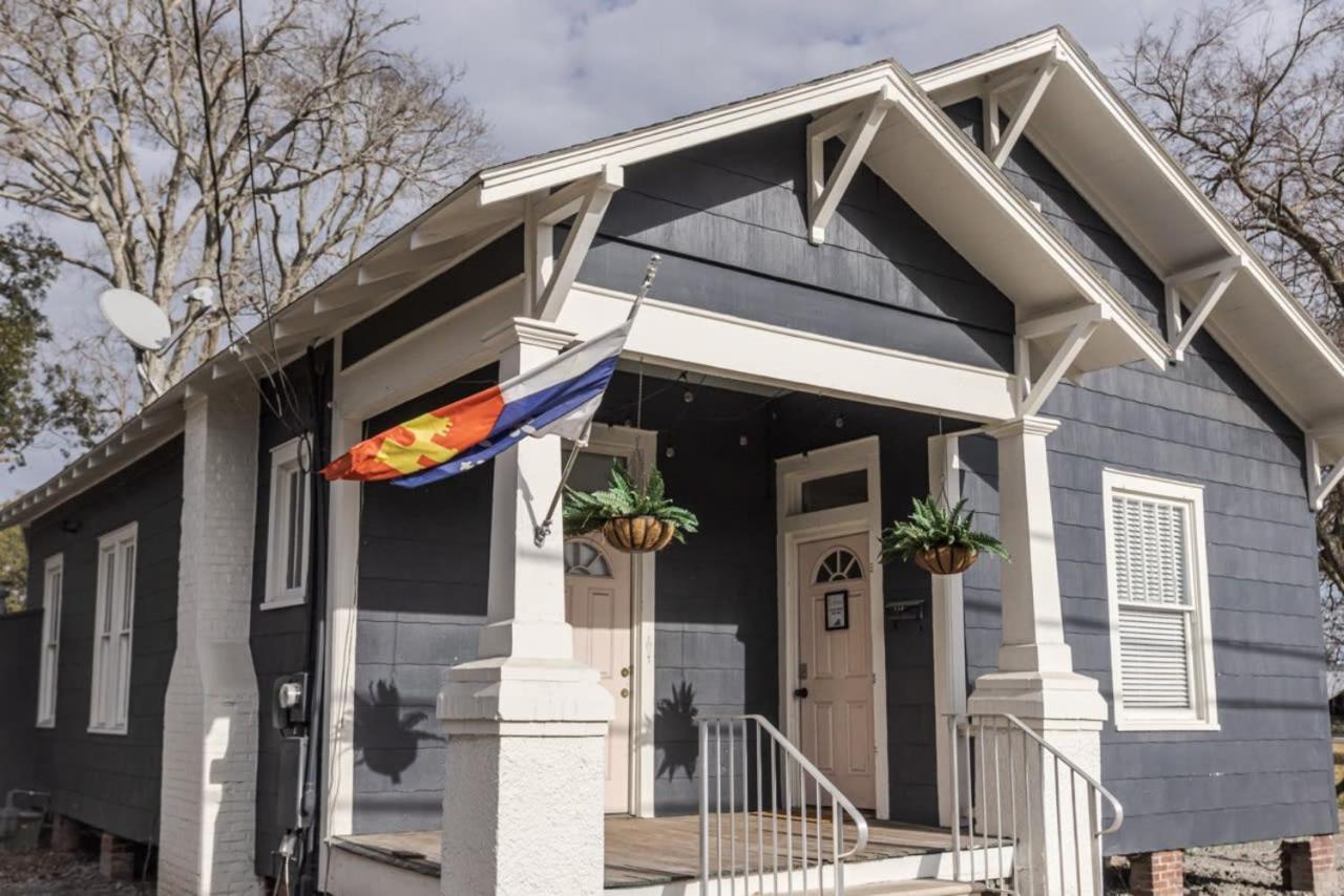 Beautiful Private Downtown House * Lafayette