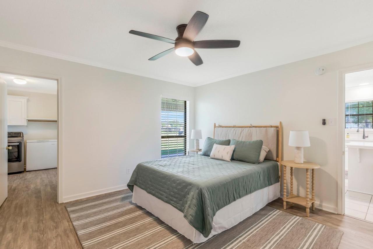 Updated & Centrally Located 3 Bed * Lafayette