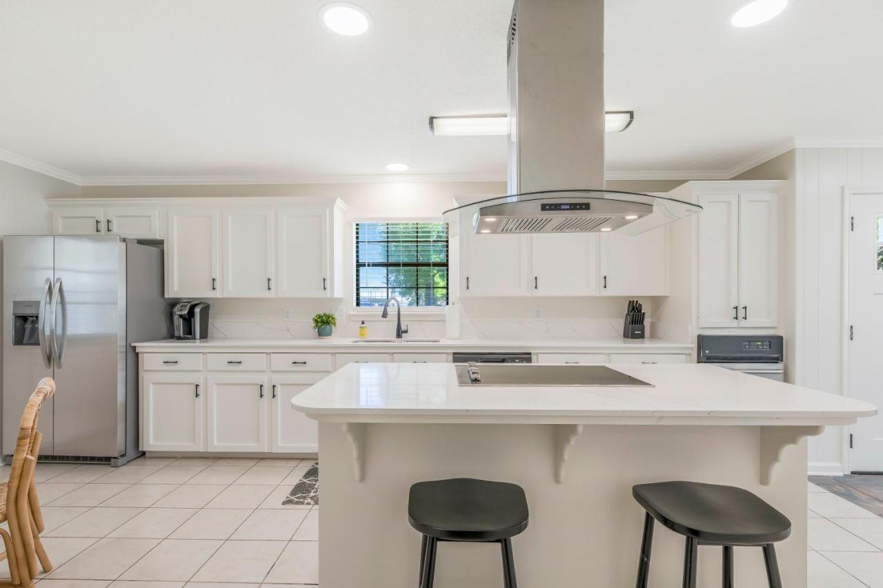 Updated & Centrally Located 3 Bed Holiday home