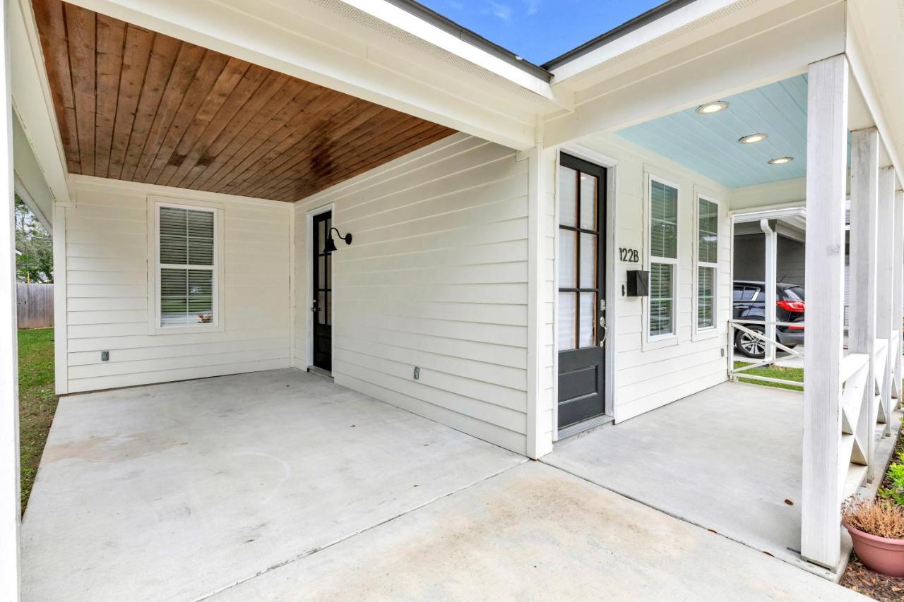 Charming Built In 2019 Holiday home Lafayette