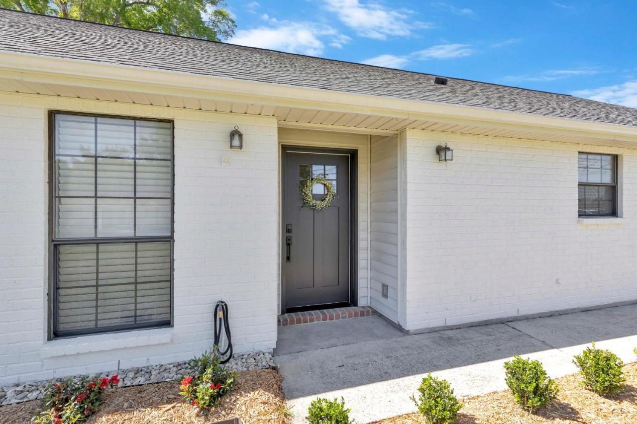 Holiday home Updated & Centrally Located 3 Bed Lafayette