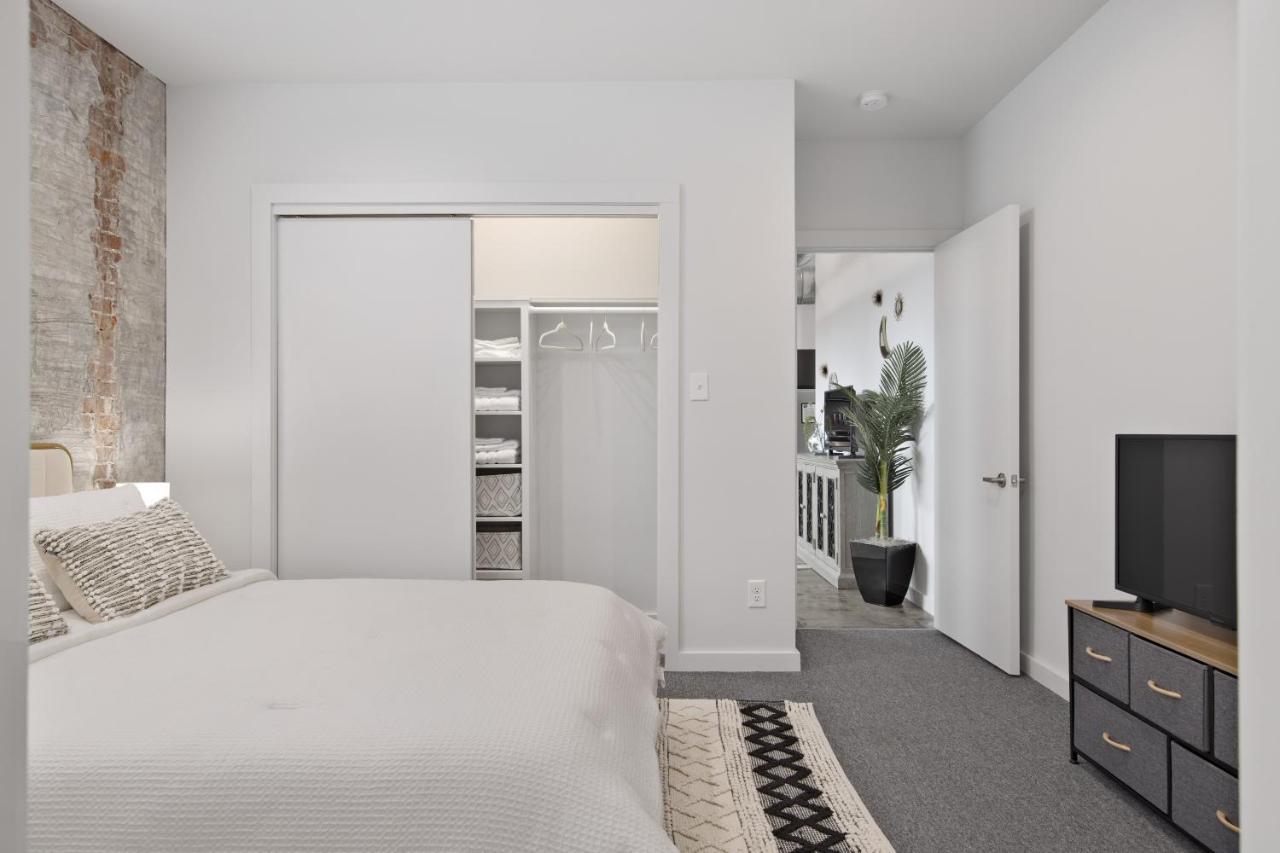 The Cypress Flats Apartment *
