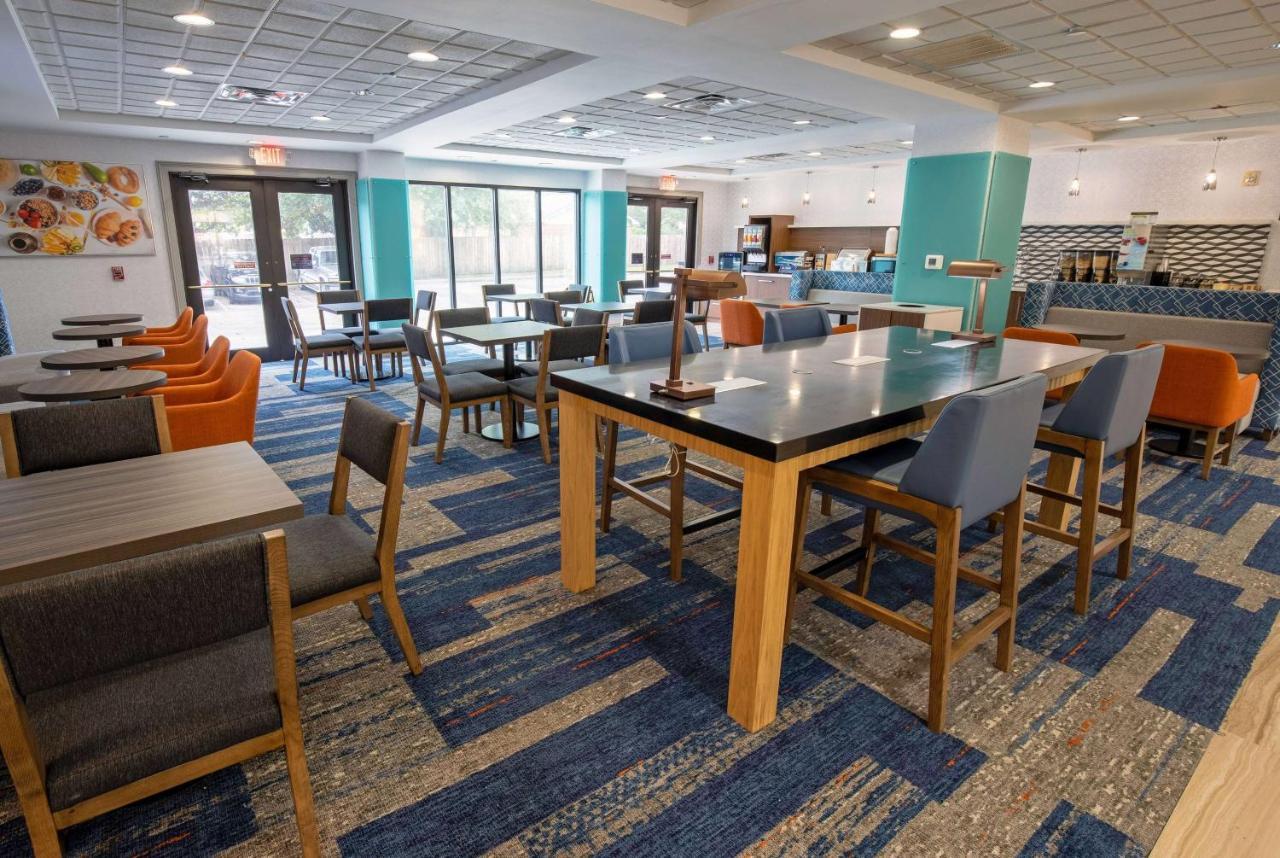 Wingate By Wyndham Airport 3*