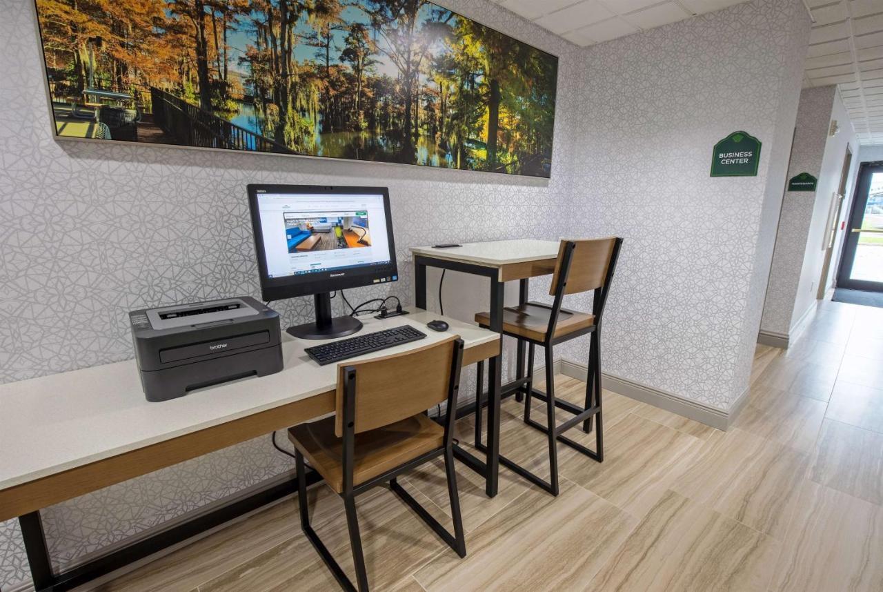 Hotel Wingate By Wyndham Airport
