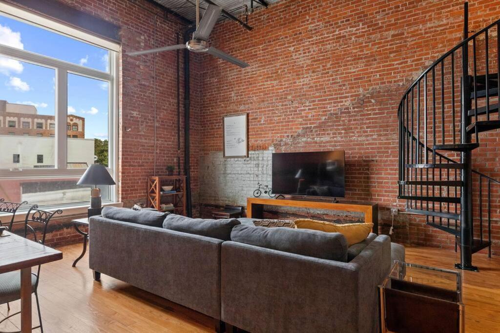 Cajun Stays-buchanan Loft #4 Apartment