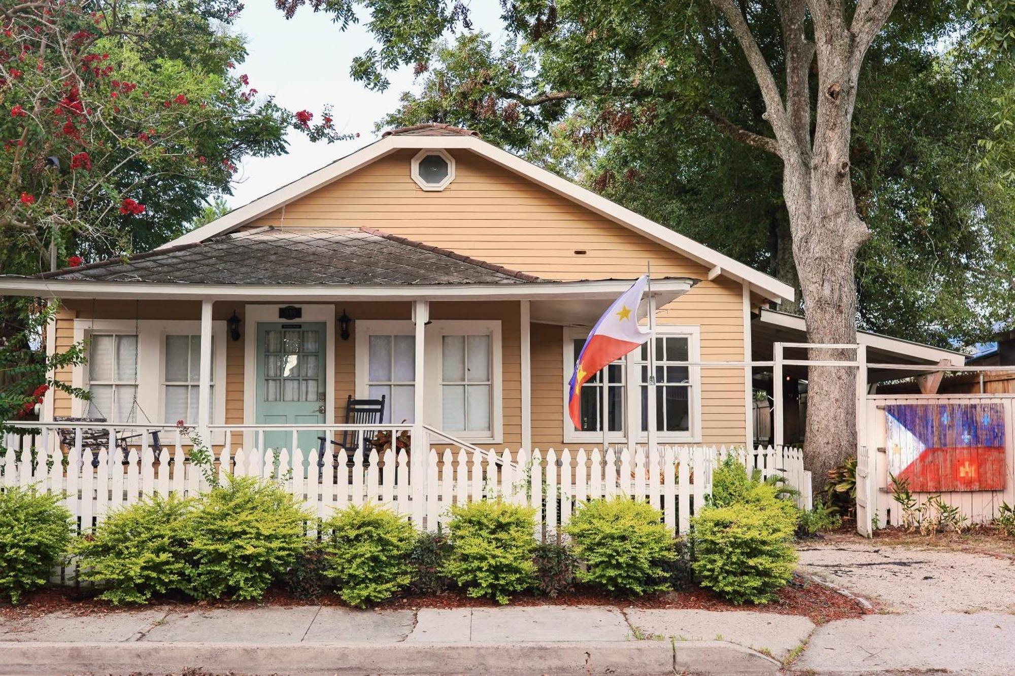 Clinton House Holiday home *