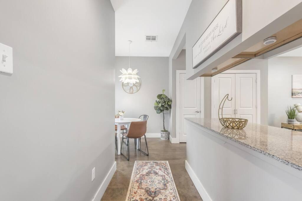 Holiday home Cozy 2 Bed Townhome Near The Hospital Lafayette