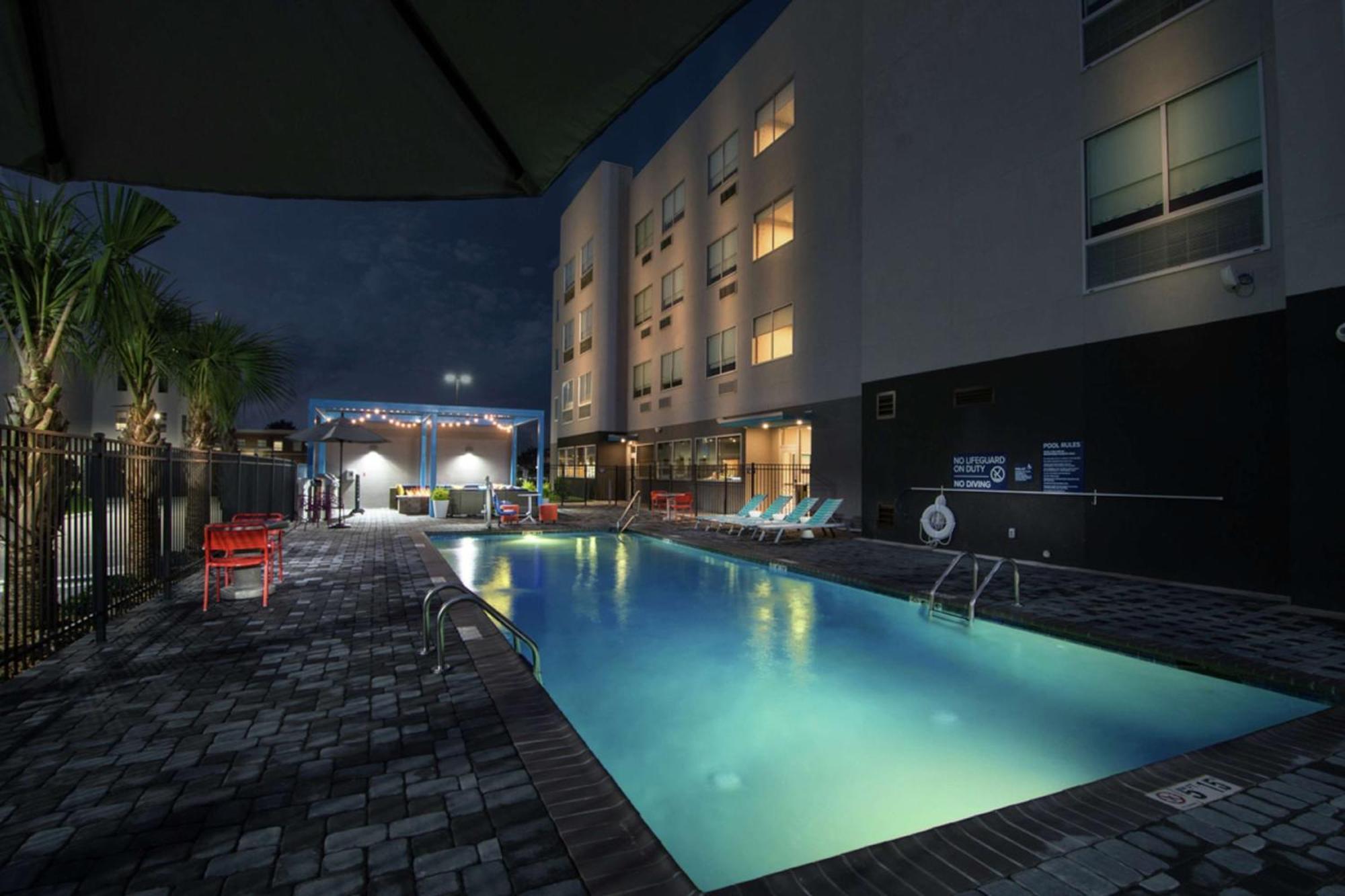 Hotel Tru By Hilton River Ranch Lafayette