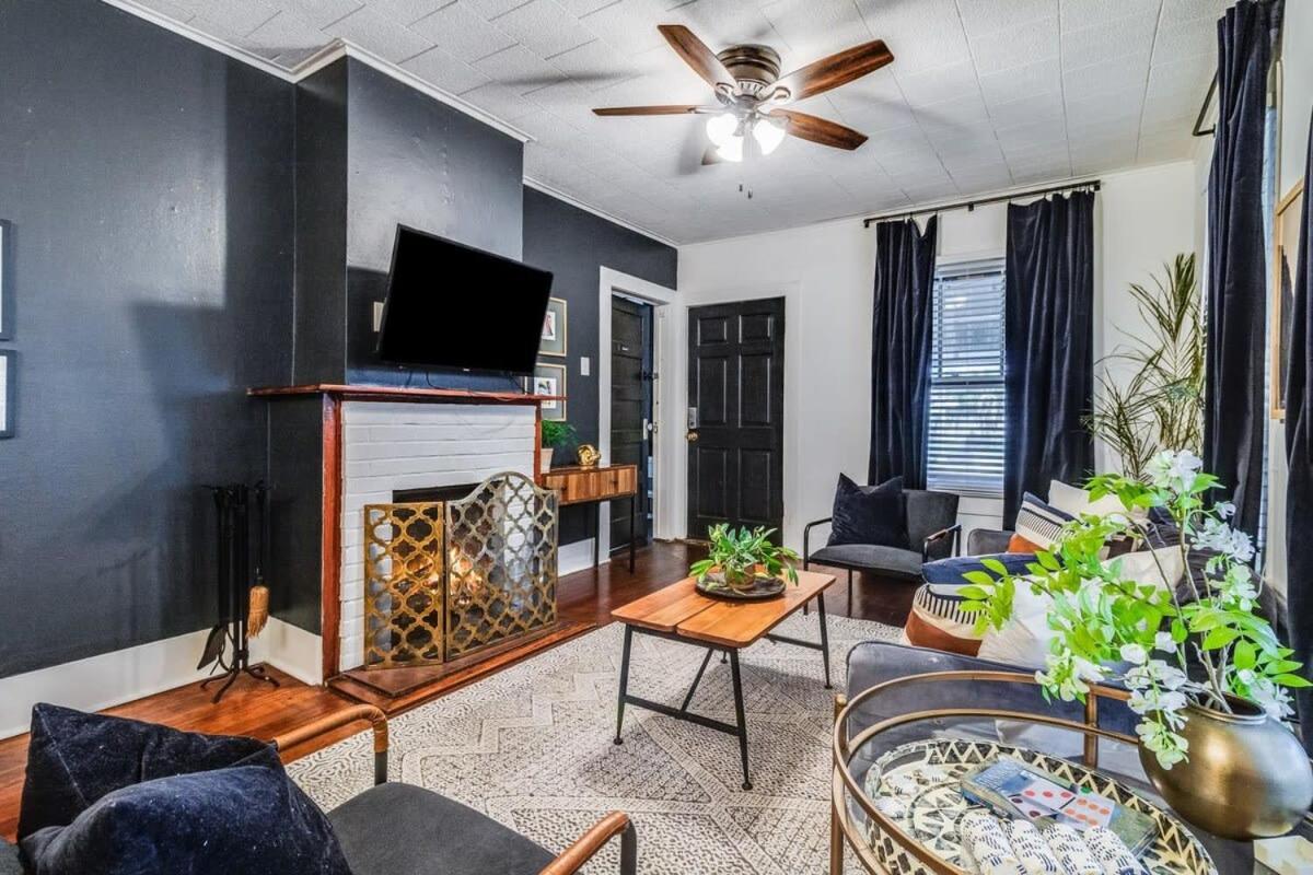 Spacious 4br Retreat In The Heart Of Holiday home Lafayette