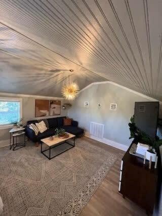 Holiday home Charming Townhouse In