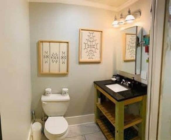 Charming Townhouse In *
