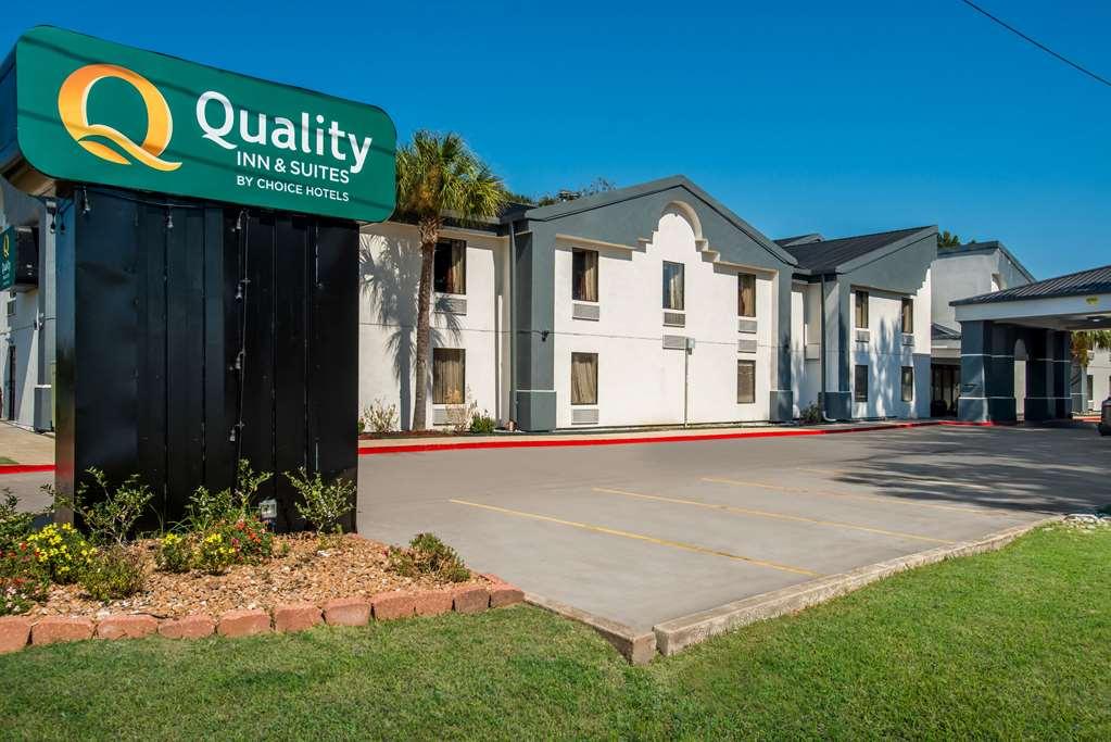 Quality & 2* Lafayette