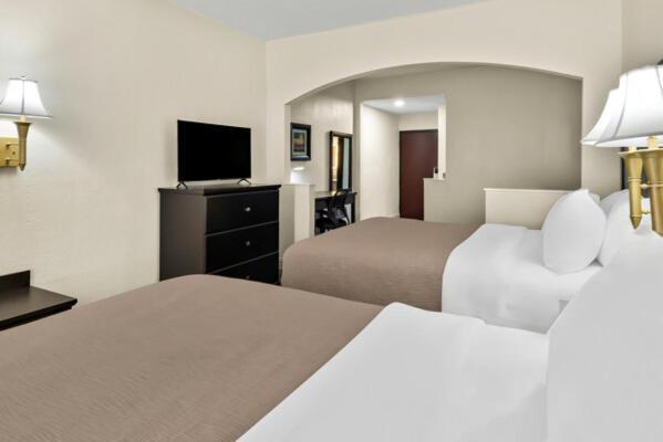 Quality & Hotel 2*