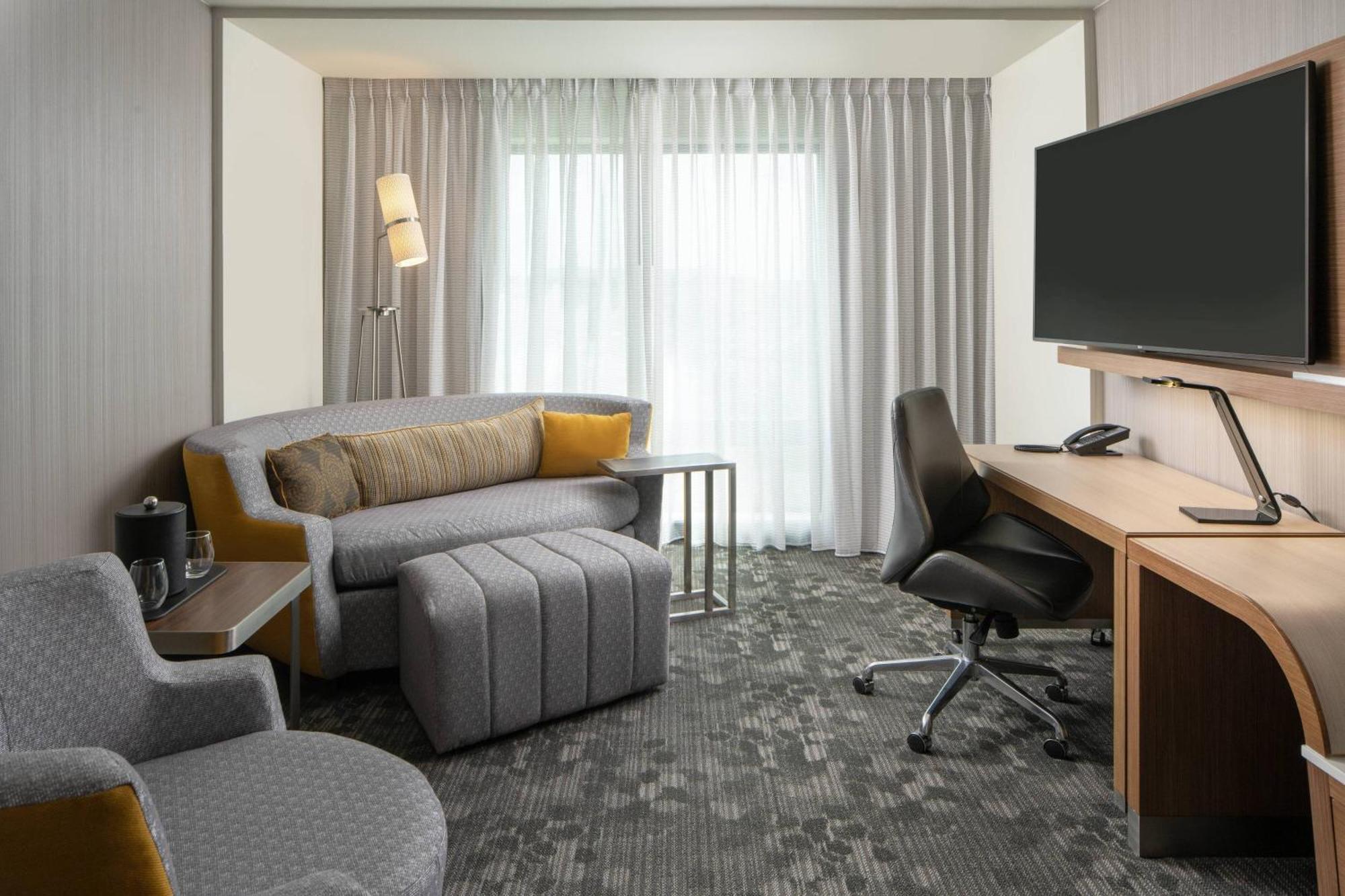 Courtyard By Marriott South 3* Lafayette