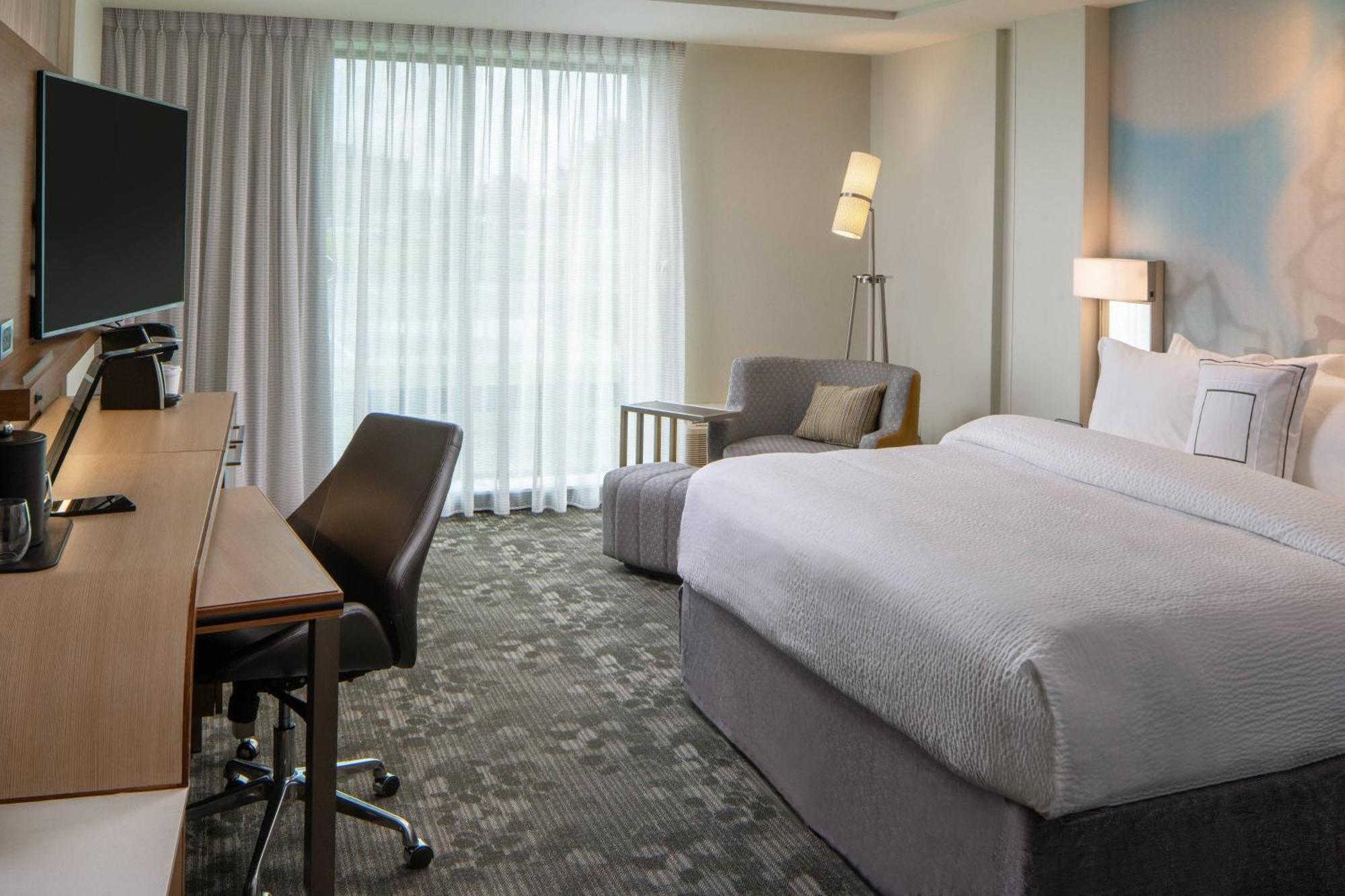 Hotel Courtyard By Marriott South