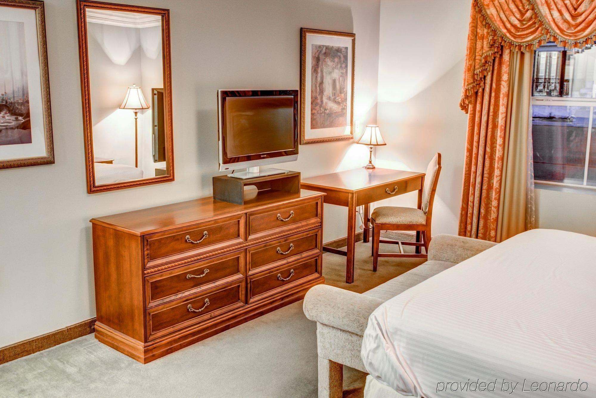 The Juliet 3* Lafayette