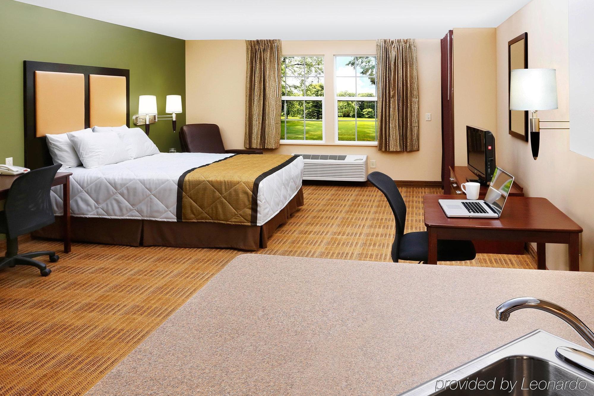 Sonesta Simply Airport Hotel 2*