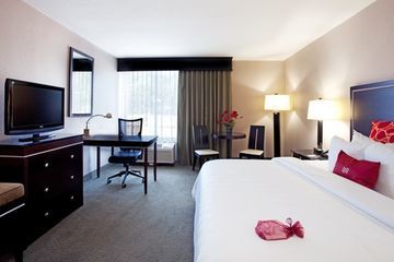 Wyndham Garden Hotel 4*
