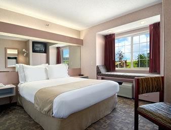 Microtel And 3*