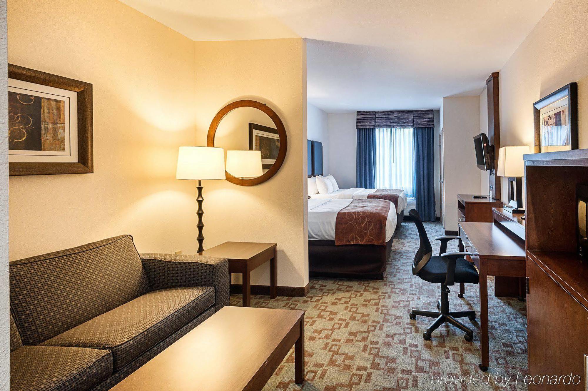 Hotel Comfort Oil Center 2*