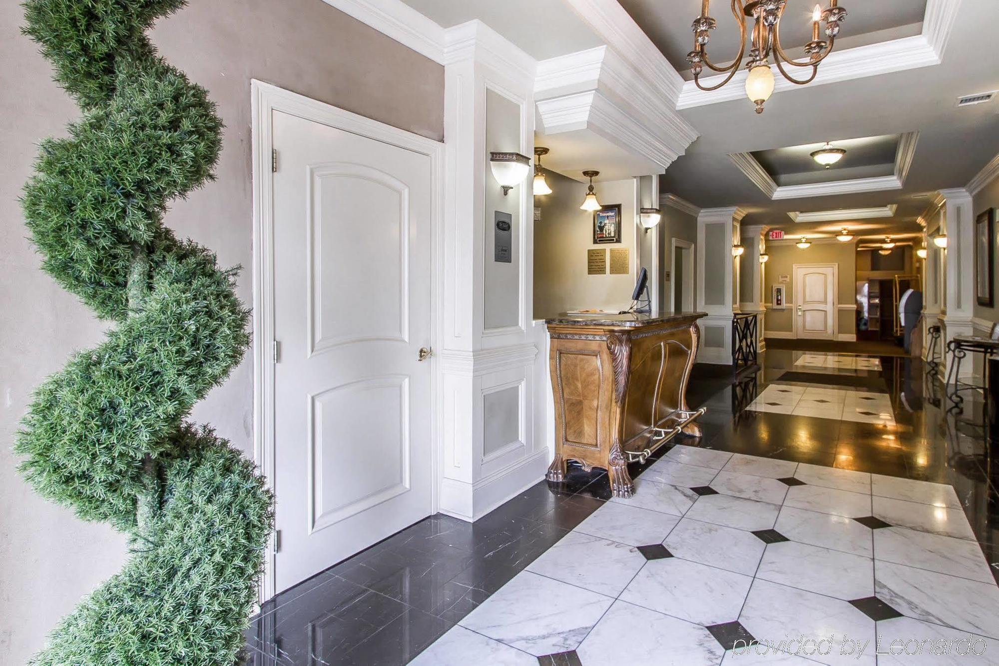The Juliet 3* Lafayette