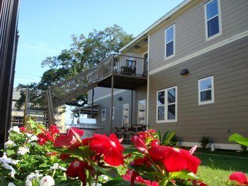 Choo Choo Lofts, 3 Bedroom 2 Bath, Full Kitchen - Lafayette, La