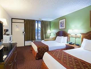 Hotel Days Lafayette/university
