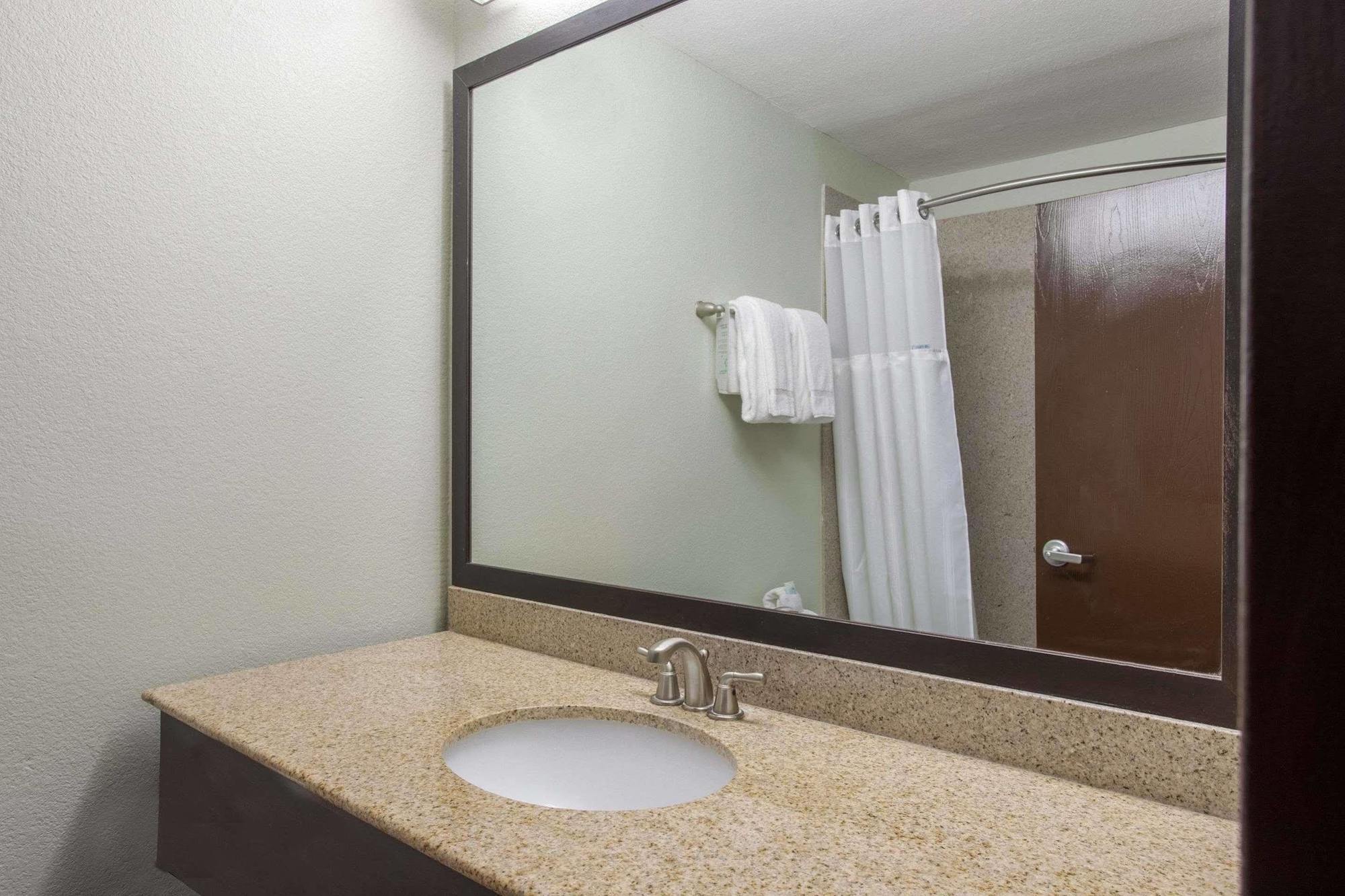 Hotel Wyndham Garden Lafayette