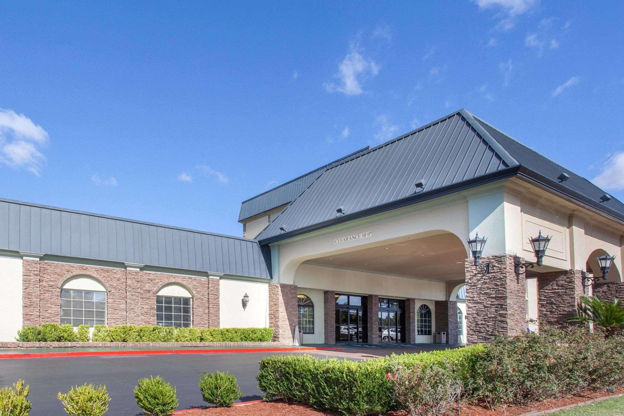 Hotel Wyndham Garden 4*