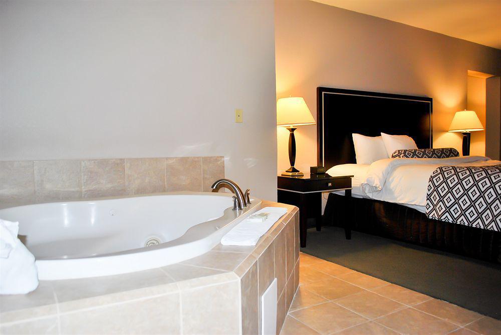 Wyndham Garden Hotel