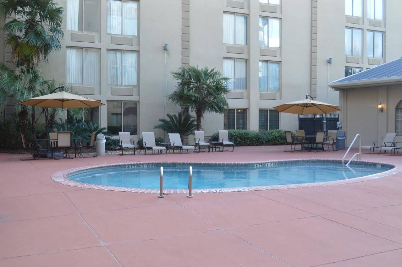 Wyndham Garden Hotel 4*