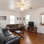 Cajun Stays - Cajun Hostel II - The White Room