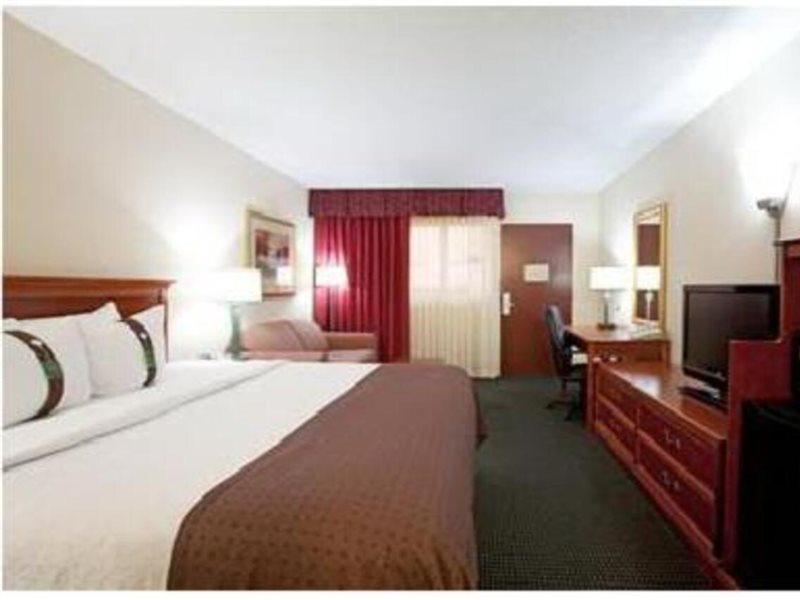 Hotel Ramada Conference Center