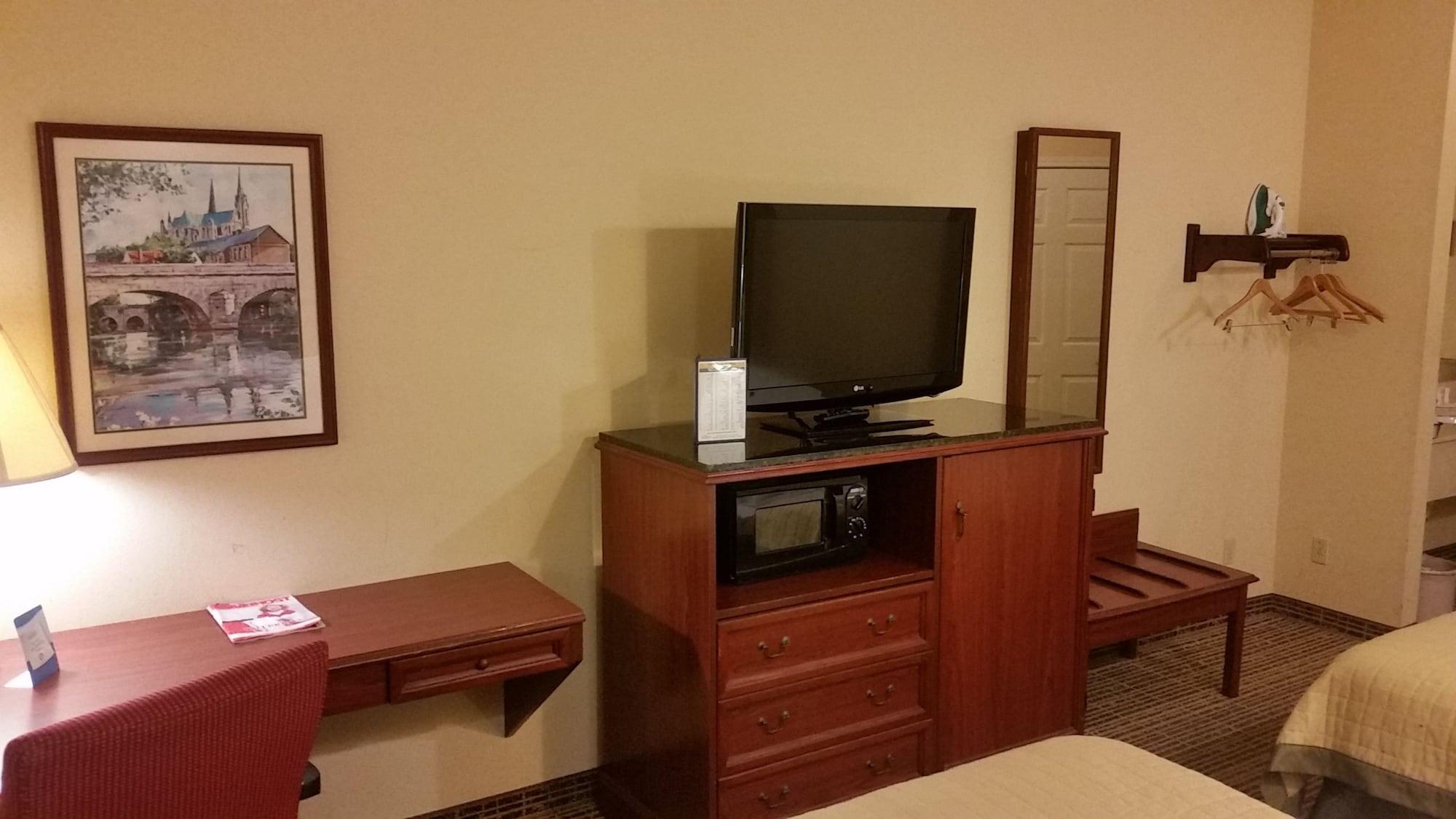 Baymont By Wyndham Airport