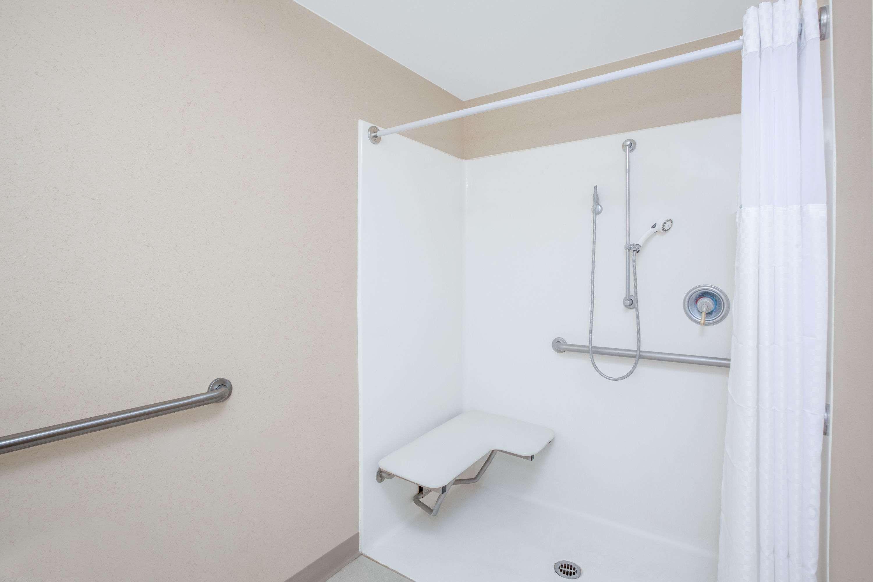 Baymont By Wyndham Airport Hotel