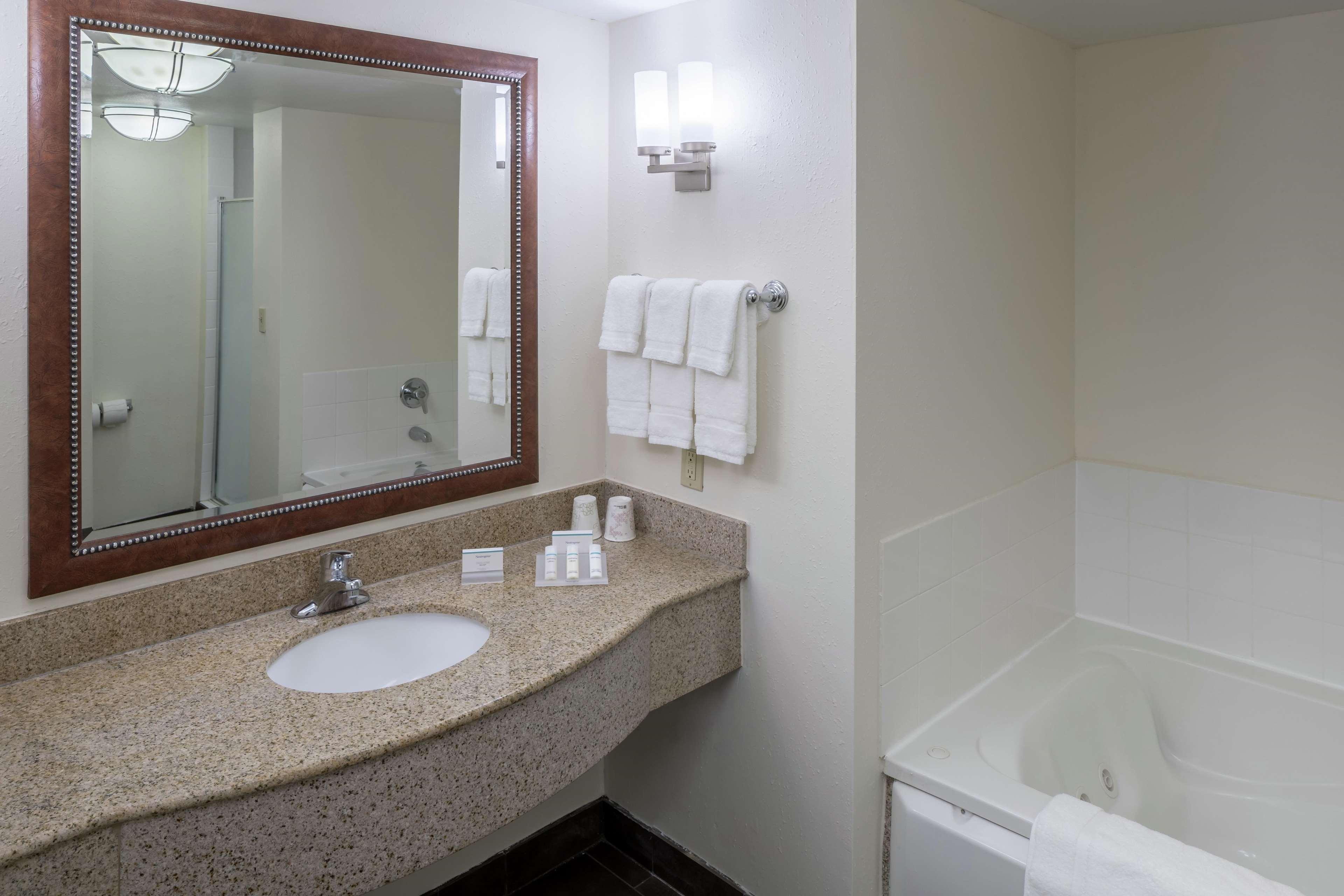 Hilton Garden Lafayette/cajundome Hotel